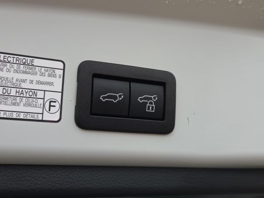 Toyota Corolla Cross Hybrid 200 Style | Apple CarPlay | Elektr. Klep | Blindspot | Rijklaarprijs incl. garantie | ActivLease financial lease