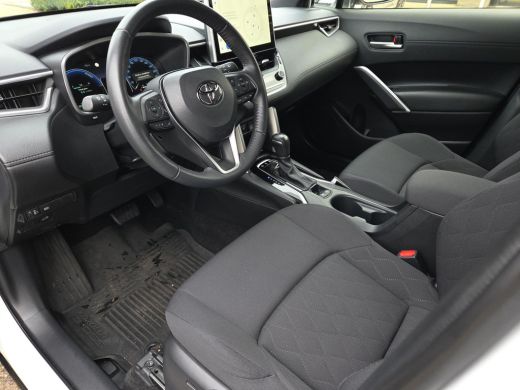 Toyota Corolla Cross Hybrid 200 Style | Apple CarPlay | Elektr. Klep | Blindspot | Rijklaarprijs incl. garantie | ActivLease financial lease