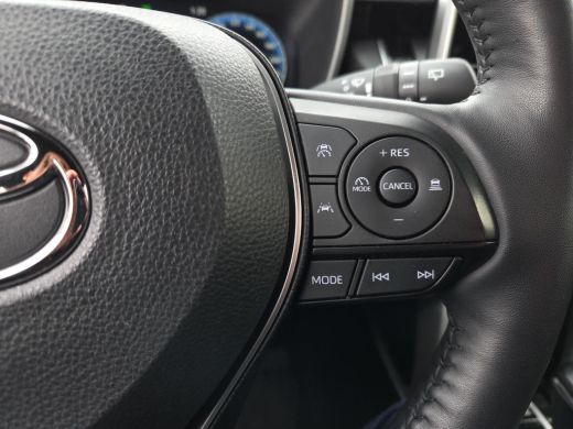 Toyota Corolla Cross Hybrid 200 Style | Apple CarPlay | Elektr. Klep | Blindspot | Rijklaarprijs incl. garantie | ActivLease financial lease