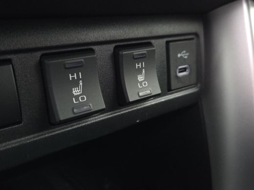 Toyota Corolla Cross Hybrid 200 Style | Apple CarPlay | Elektr. Klep | Blindspot | Rijklaarprijs incl. garantie | ActivLease financial lease