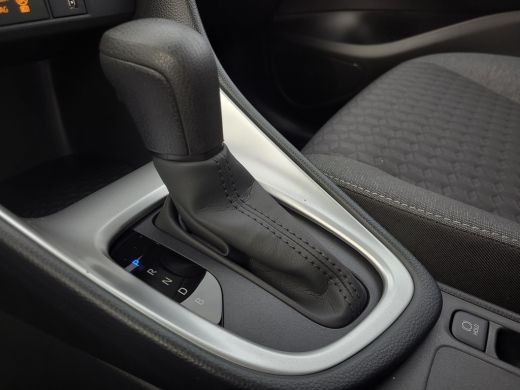 Toyota Yaris 1.5 Hybrid Dynamic Automaat | Apple CarPlay / Android Auto | LM Velgen | Rijklaarprijs incl. gara... ActivLease financial lease