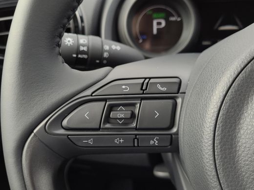 Toyota Yaris 1.5 Hybrid Dynamic Automaat | Apple CarPlay / Android Auto | LM Velgen | Rijklaarprijs incl. gara... ActivLease financial lease