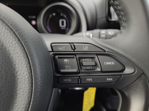 Toyota Yaris 1.5 Hybrid Dynamic Automaat | Apple CarPlay / Android Auto | LM Velgen | Rijklaarprijs incl. gara... ActivLease financial lease