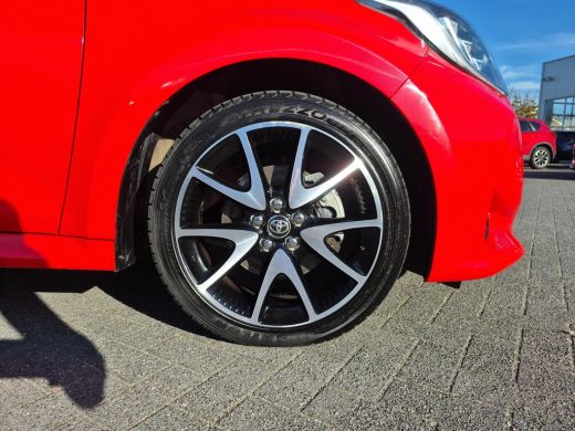 Toyota Yaris 1.5 Hybrid Executive | Apple CarPlay/Android auto | Achteruitrijcamera | Panoramadak ActivLease financial lease