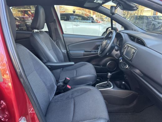 Toyota Yaris 1.5 Hybrid Premium ActivLease financial lease