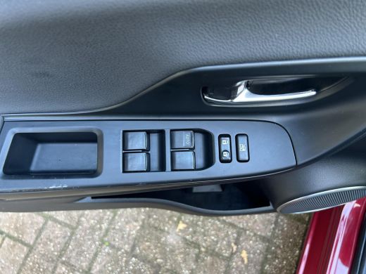 Toyota Yaris 1.5 Hybrid Premium ActivLease financial lease