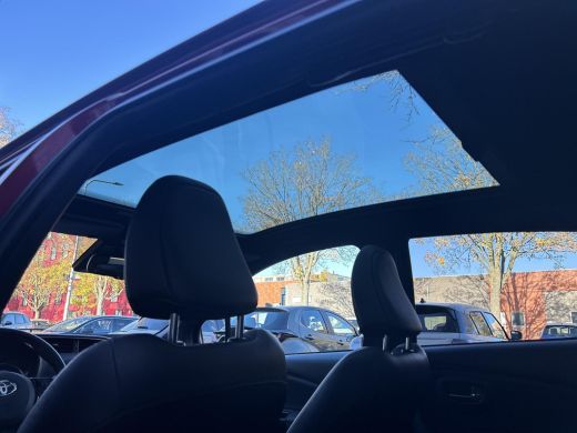 Toyota Yaris 1.5 Hybrid Premium ActivLease financial lease