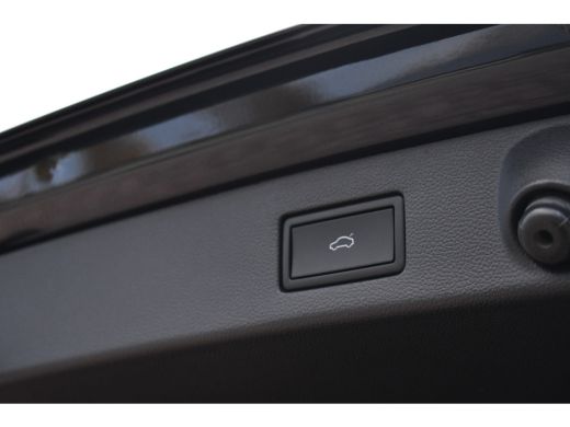 Volkswagen Arteon 1.4 TSI eHybrid R-Line Pano Trekh ACC Massage DCC Standk 19inch ActivLease financial lease