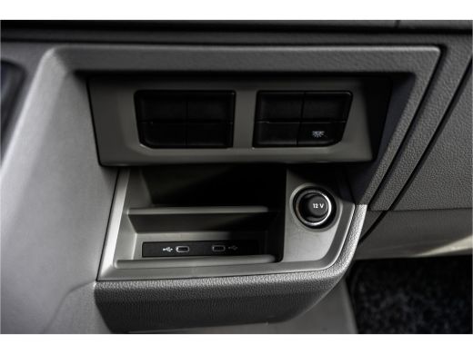 Volkswagen Crafter 2.0TDI 140PK 30 TDI | L3H2 | NW Model | Navi | CarPlay | Camera | Cruise | Climate | PDC | Euro 6 ActivLease financial lease