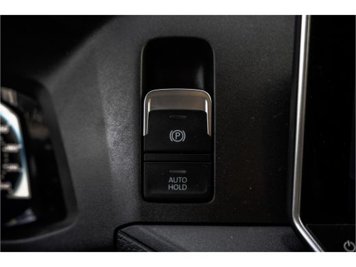 Volkswagen Crafter 2.0TDI 140PK 30 TDI | L3H2 | NW Model | Navi | CarPlay | Camera | Cruise | Climate | PDC | Euro 6 ActivLease financial lease