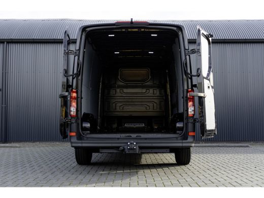 Volkswagen Crafter 2.0TDI 140PK 30 TDI | L3H2 | NW Model | Navi | CarPlay | Camera | Cruise | Climate | PDC | Euro 6 ActivLease financial lease
