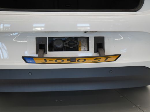 Volkswagen ID.3 First Max 58 kWh 204pk Navigatie Camera Stoelverwarming Side ass. ARGON ActivLease financial lease