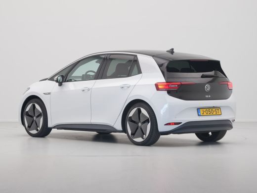 Volkswagen ID.3 First Max 58 kWh 204pk Navigatie Camera Stoelverwarming Side ass. ARGON ActivLease financial lease