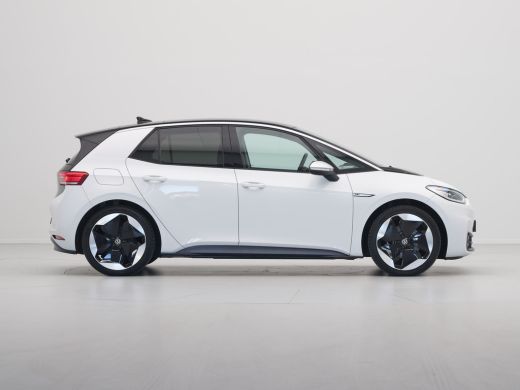Volkswagen ID.3 First Max 58 kWh 204pk Navigatie Camera Stoelverwarming Side ass. ARGON ActivLease financial lease