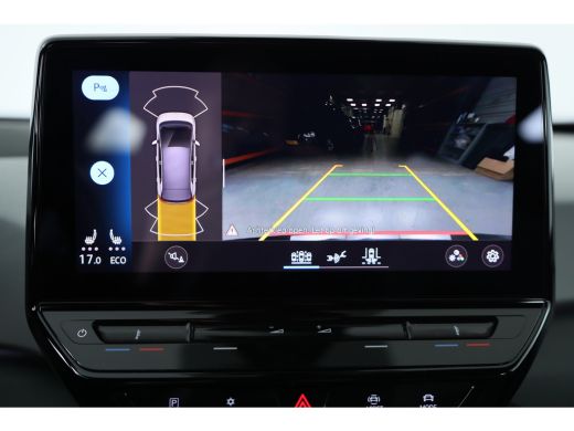 Volkswagen ID.3 First Plus 58 kWh | LED | Cruise Adaptive | Trekhaak | Navi | Stoelverwarming | Clima | Camera | ... ActivLease financial lease