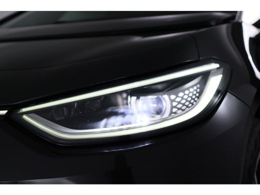 Volkswagen ID.3 First Plus 58 kWh | LED | Cruise Adaptive | Trekhaak | Navi | Stoelverwarming | Clima | Camera | ... ActivLease financial lease