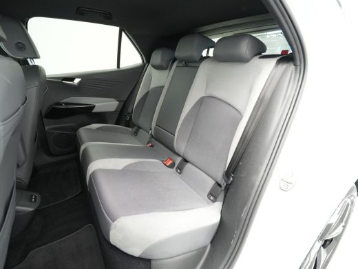 Volkswagen ID.3 First Plus 58 kWh Navigatie Camera Acc Stoelverwarming ARGON ActivLease financial lease