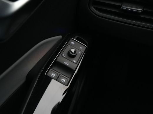 Volkswagen ID.3 First Plus 58 kWh Navigatie Camera Acc Stoelverwarming ARGON ActivLease financial lease