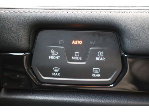 Volkswagen ID.7 286PK Pro Business 77 kWh | Airco (automatisch) | Keyless entry | Trekhaak elektrisch uitklapbaar ActivLease financial lease