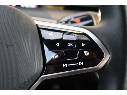 Volkswagen ID.7 286PK Pro Business 77 kWh | Airco (automatisch) | Keyless entry | Trekhaak elektrisch uitklapbaar ActivLease financial lease