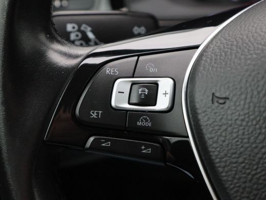 Volkswagen Polo 1.0 TSi Comfortline | Adaptive Cruise | Navigatiesysteem | CarPlay | Lederen Stuurwiel | LED | 99... ActivLease financial lease