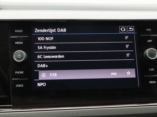 Volkswagen Polo 1.0 TSi Comfortline | Adaptive Cruise | Navigatiesysteem | CarPlay | Lederen Stuurwiel | LED | 99... ActivLease financial lease