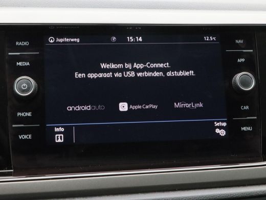 Volkswagen Polo 1.0 TSi Comfortline | Adaptive Cruise | Navigatiesysteem | CarPlay | Lederen Stuurwiel | LED | 99... ActivLease financial lease