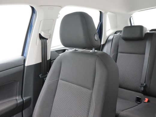 Volkswagen Polo 1.0 TSi Comfortline | Adaptive Cruise | Navigatiesysteem | CarPlay | Lederen Stuurwiel | LED | 99... ActivLease financial lease