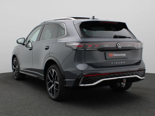 Volkswagen Tiguan 1.5 eHybrid R-Line Edition 272PK DSG Pano-Schuifdak, Trekhaak, Lederen Bekleding, 360gr. camera, ... ActivLease financial lease