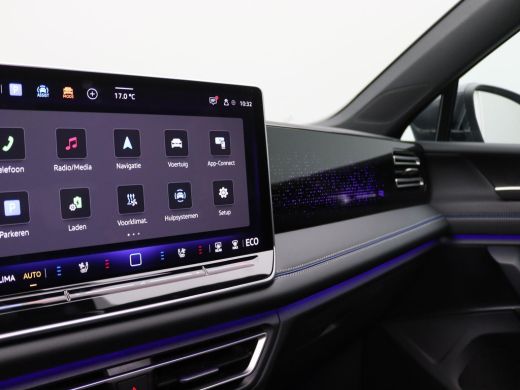 Volkswagen Tiguan 1.5 eHybrid R-Line Edition 272PK DSG Pano-Schuifdak, Trekhaak, Lederen Bekleding, 360gr. camera, ... ActivLease financial lease