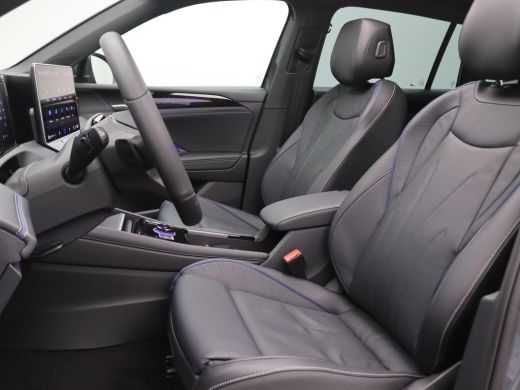 Volkswagen Tiguan 1.5 eHybrid R-Line Edition 272PK DSG Pano-Schuifdak, Trekhaak, Lederen Bekleding, 360gr. camera, ... ActivLease financial lease