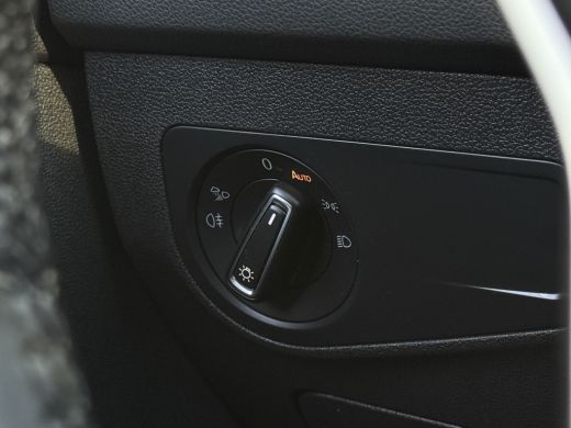 Volkswagen Tiguan 1.5 TSI R-Line Elektr. Trekhaak, App Carplay ActivLease financial lease