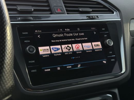 Volkswagen Tiguan 1.5 TSI R-Line Elektr. Trekhaak, App Carplay ActivLease financial lease