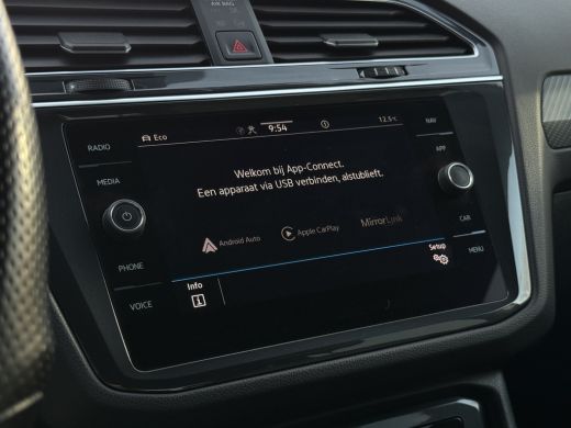 Volkswagen Tiguan 1.5 TSI R-Line Elektr. Trekhaak, App Carplay ActivLease financial lease