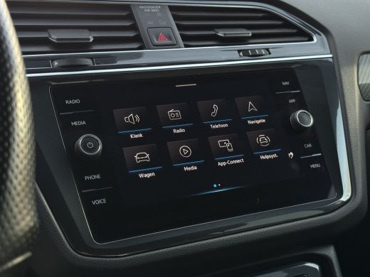 Volkswagen Tiguan 1.5 TSI R-Line Elektr. Trekhaak, App Carplay ActivLease financial lease
