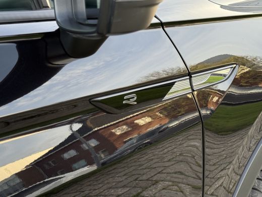 Volkswagen Tiguan 1.5 TSI R-Line Elektr. Trekhaak, App Carplay ActivLease financial lease