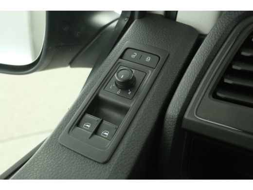 Volkswagen Transporter 2.0 TDI 140PK L1H1 | Koelwagen 0&deg; | Nachtkoeling | 3-Zits | Airco | Parkeersens. ActivLease financial lease