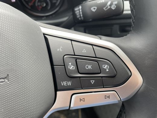 Volkswagen Transporter 2.0 TDI 150 pk L2H1 28 | App connect | PDC | Cruise | Handgeschakeld ActivLease financial lease