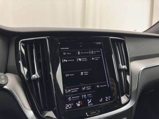 Volvo  V60 2.0 B3 R-Design (INCL.BTW) *LEATHER-FABRIC | FULL-LED | MEMORY-PACK | HEATED-SPORTSEATS | LANE-AS... ActivLease financial lease