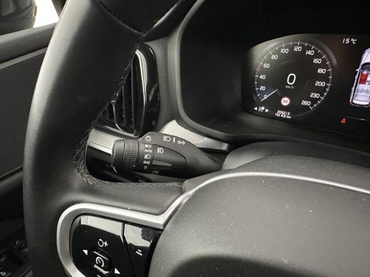 Volvo  V60 2.0 B3 R-Design (INCL.BTW) *LEATHER-FABRIC | FULL-LED | MEMORY-PACK | HEATED-SPORTSEATS | LANE-AS... ActivLease financial lease