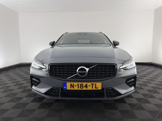 Volvo  V60 2.0 B3 R-Design (INCL.BTW) *LEATHER-FABRIC | FULL-LED | MEMORY-PACK | HEATED-SPORTSEATS | LANE-AS... ActivLease financial lease