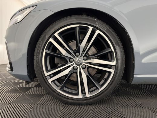 Volvo  V60 2.0 B3 R-Design (INCL.BTW) *LEATHER-FABRIC | FULL-LED | MEMORY-PACK | HEATED-SPORTSEATS | LANE-AS... ActivLease financial lease