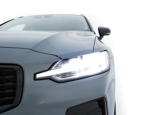 Volvo  V60 2.0 B3 R-Design (INCL-BTW) *LEATHER-FABRIC | DIGI-COCKPIT | FULL-LED | MEMORY-PACK | HEATED-SPORT... ActivLease financial lease