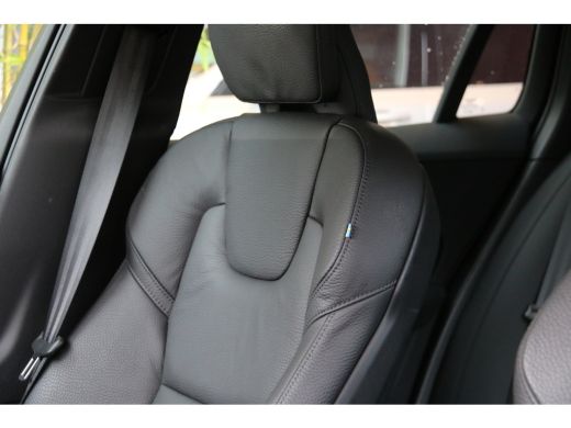 Volvo  V60 2.0 T6 Plug-in hybrid AWD Essential Bright | Trekhaak | Adaptive Cruise | BLIS | Camera | Stuur/s... ActivLease financial lease