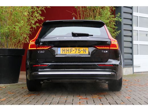 Volvo  V60 2.0 T6 Plug-in hybrid AWD Essential Bright | Trekhaak | Adaptive Cruise | BLIS | Camera | Stuur/s... ActivLease financial lease