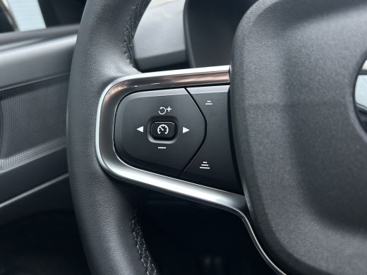 Volvo  XC40 1.5 T2 Essential | Cruise control | Parkeersensor achter | Radio ActivLease financial lease