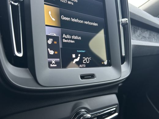 Volvo  XC40 1.5 T2 Essential | Cruise control | Parkeersensor achter | Radio ActivLease financial lease