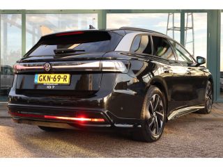 Volkswagen ID.7 286PK Pro Business 77 kWh | Airco (automatisch) | Keyless entry | Trekhaak elektrisch uitklapbaar