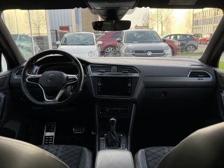 Volkswagen Tiguan 1.5 TSI R-Line Elektr. Trekhaak, App Carplay