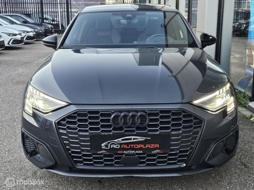 Audi A3 Limousine 35 TFSI S edition Panorama/Keyless/RS Seats/Matrix/S-line ActivLease financial lease